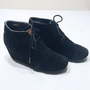 Toms Desert Wedge Bootie Black Suede Size 7.5